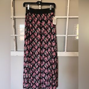 LuLaRoe Lucy skirt XS (size 0-2) floral print BNWT